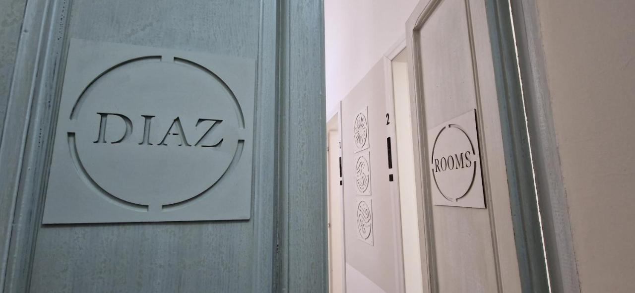 Diaz Rooms Лечче Экстерьер фото