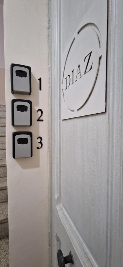Diaz Rooms Лечче Экстерьер фото